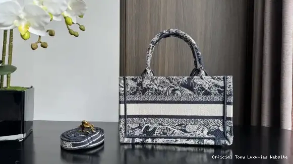 Tony Luxuries diro TOTE-21.5*13*7.5CM BOOK MINI 0517
